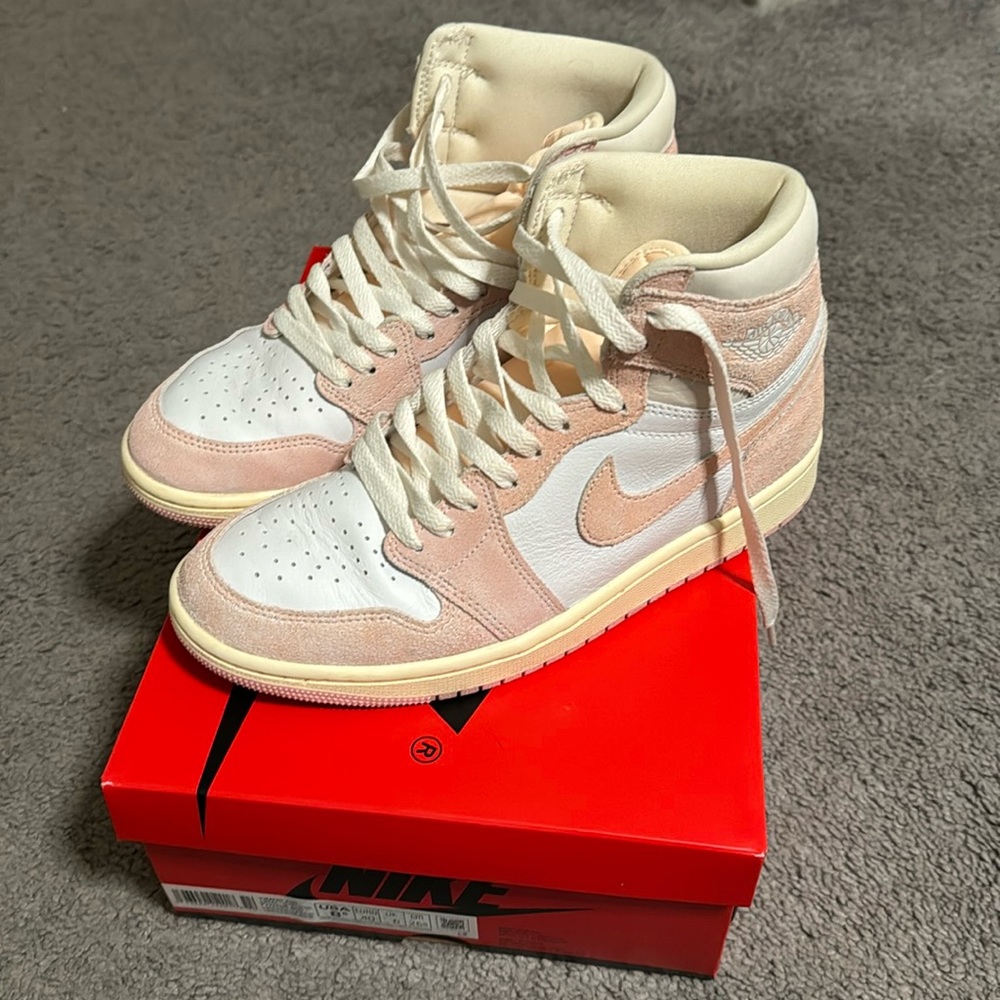 Women’s Air Jordan 1 Retro High OG